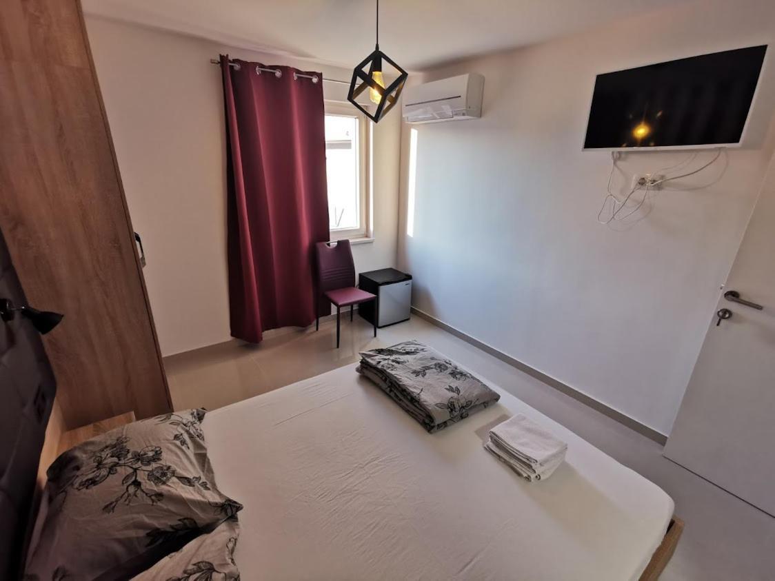 ביוגראד נה מורו Elizabeta Deluxe Rooms מראה חיצוני תמונה