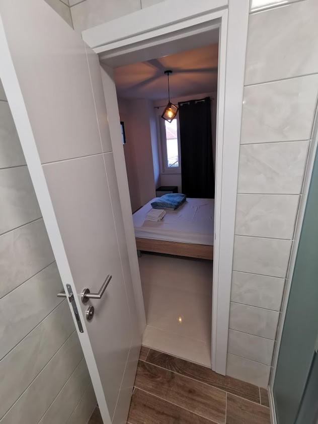 ביוגראד נה מורו Elizabeta Deluxe Rooms מראה חיצוני תמונה
