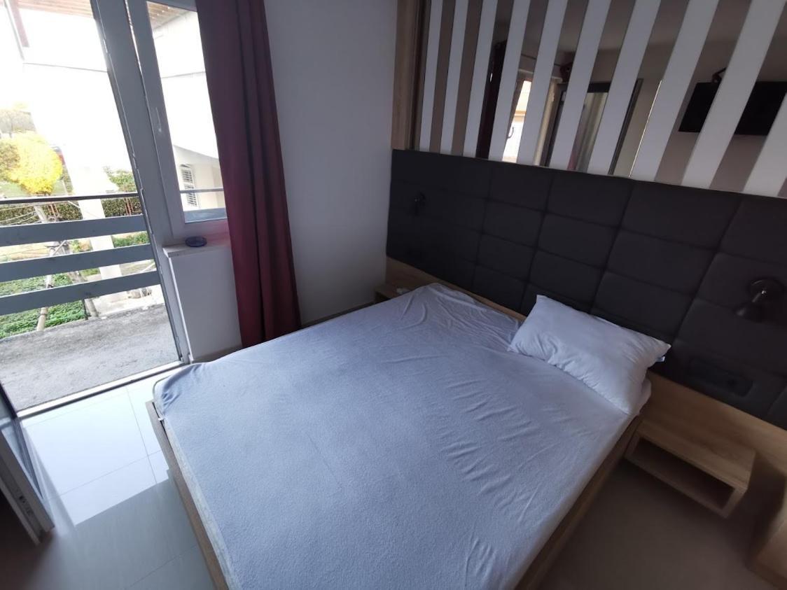 ביוגראד נה מורו Elizabeta Deluxe Rooms מראה חיצוני תמונה