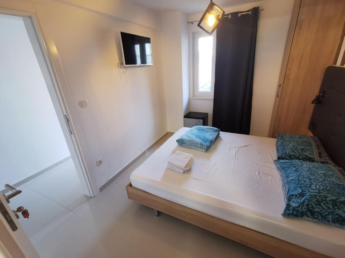 ביוגראד נה מורו Elizabeta Deluxe Rooms מראה חיצוני תמונה