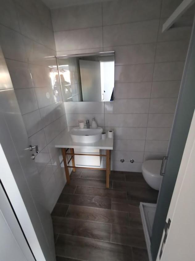 ביוגראד נה מורו Elizabeta Deluxe Rooms מראה חיצוני תמונה