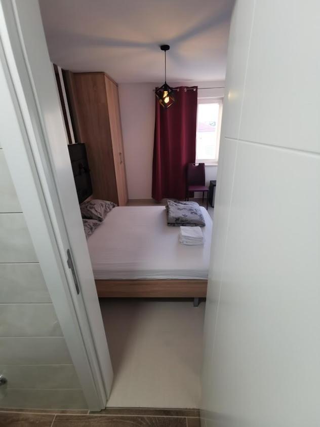 ביוגראד נה מורו Elizabeta Deluxe Rooms מראה חיצוני תמונה
